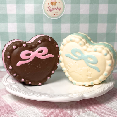 Heart Cake Squishy (Lisa)