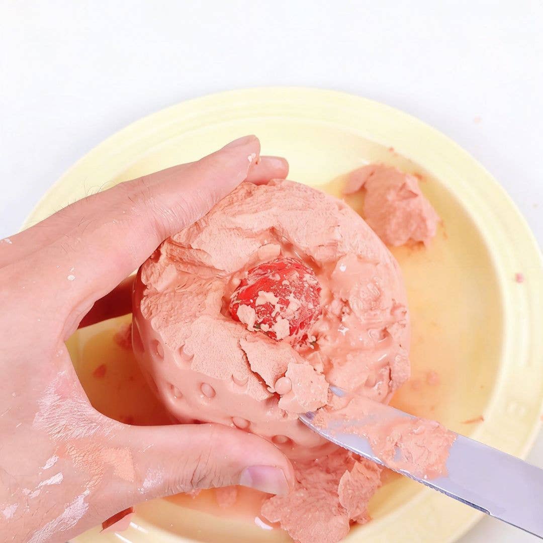 Smashables Strawberry Taba Dig Kit (SqueezeSquad)
