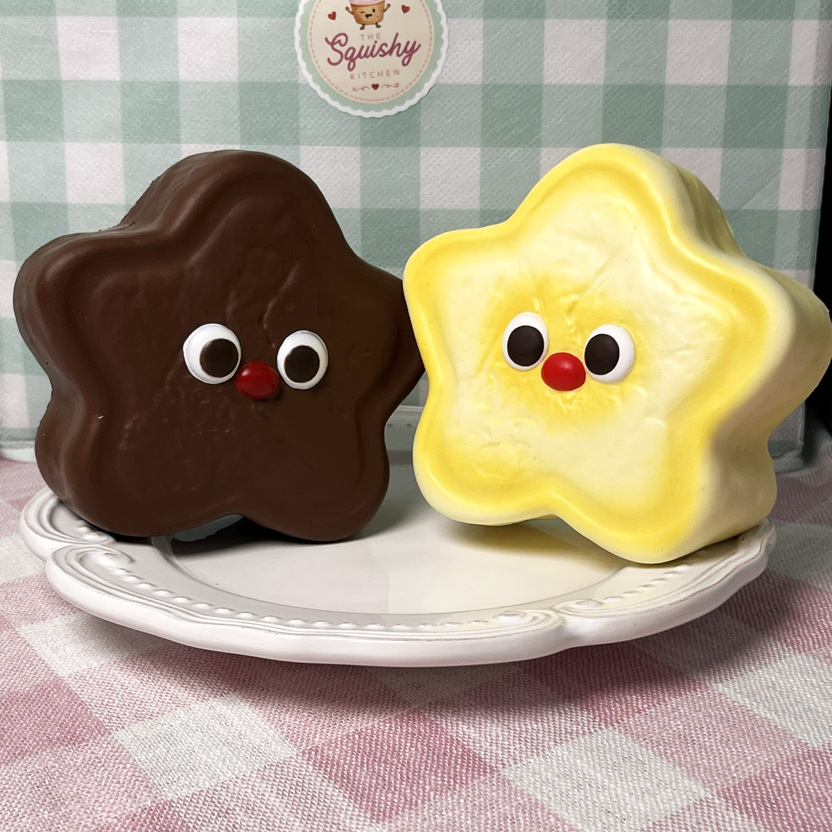Red-Nosed Star Biscuit Squishy (Mido)